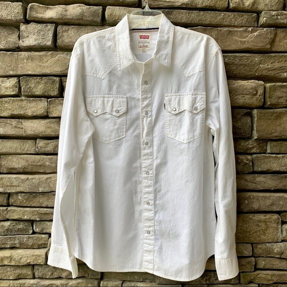 Levi’s L/S Pearl Snap Button Down Size Large